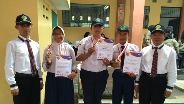 smp-al-amanah-meraih-medali-emas-taekwondo-tingkat-nasional