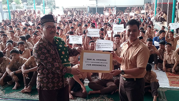 siswa-smk-al-amanah-galang-dana-untuk-rohingya